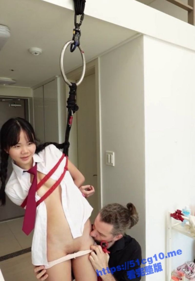 反差女留学生 悠悠 激战硬核大屌老外 吊起捆绑调教 沉浸式玩弄爽到高潮浑身抽搐！