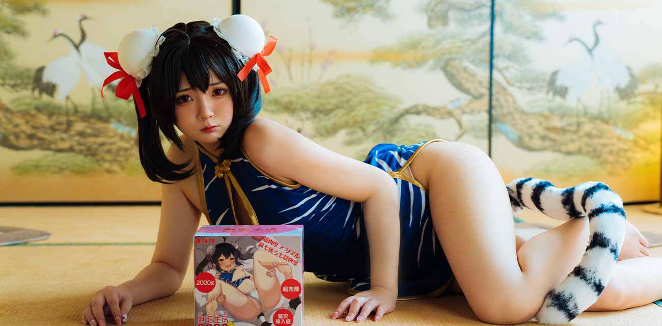 台湾极品Coser 落落Raku 福利作品合集 跳蛋狂震白虎蜜鲍 猛插双穴胯下泥泞不堪！ 
