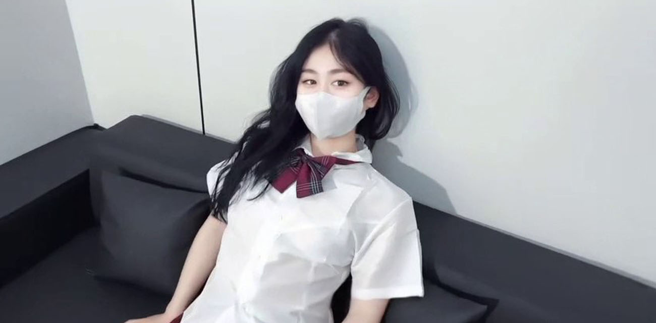 极品网红福利姬 萌崽儿 性爱作品合集 一起欣赏来这场性感风暴吧 全程高能 嗨到飞起 备好纸巾！