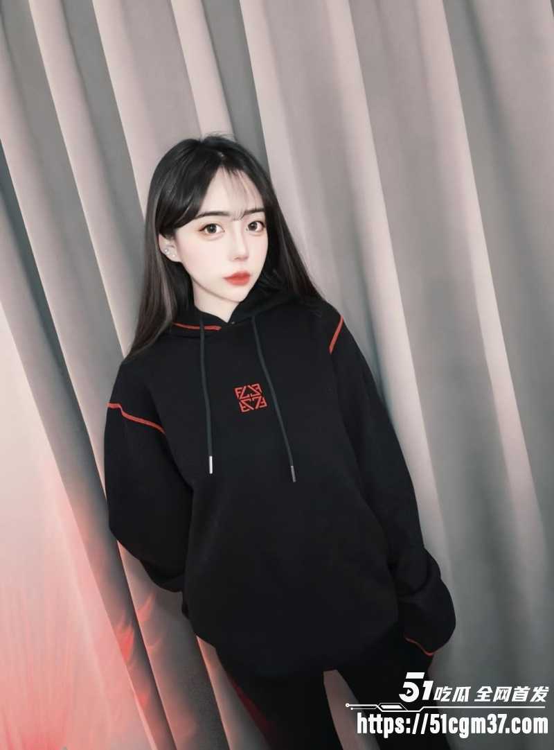 高颜巨乳嫩妹 jiee2 早期下海揉奶骚舞视频流出 尽情扭腰摆臀 骚浪姿态一秒硬！
