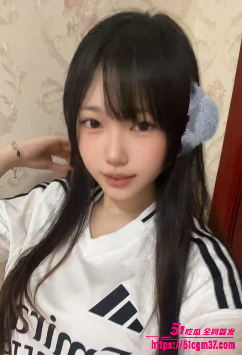 福建嫩妹 马妍琪 刚开苞就玩性爱私拍 舔屌榨精反差爆表 天生的精盆母狗