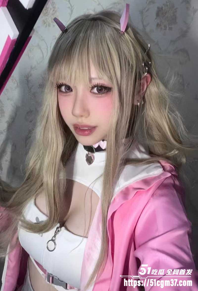 福建嫩妹 马妍琪 刚开苞就玩性爱私拍 舔屌榨精反差爆表 天生的精盆母狗