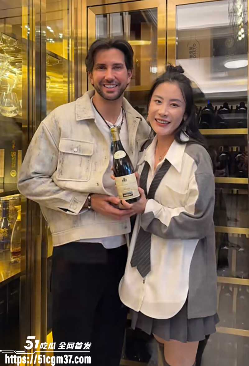 美妆网红 孙琳 高调闪婚迪拜王子被骗 怒放露脸性爱视频控诉渣男 