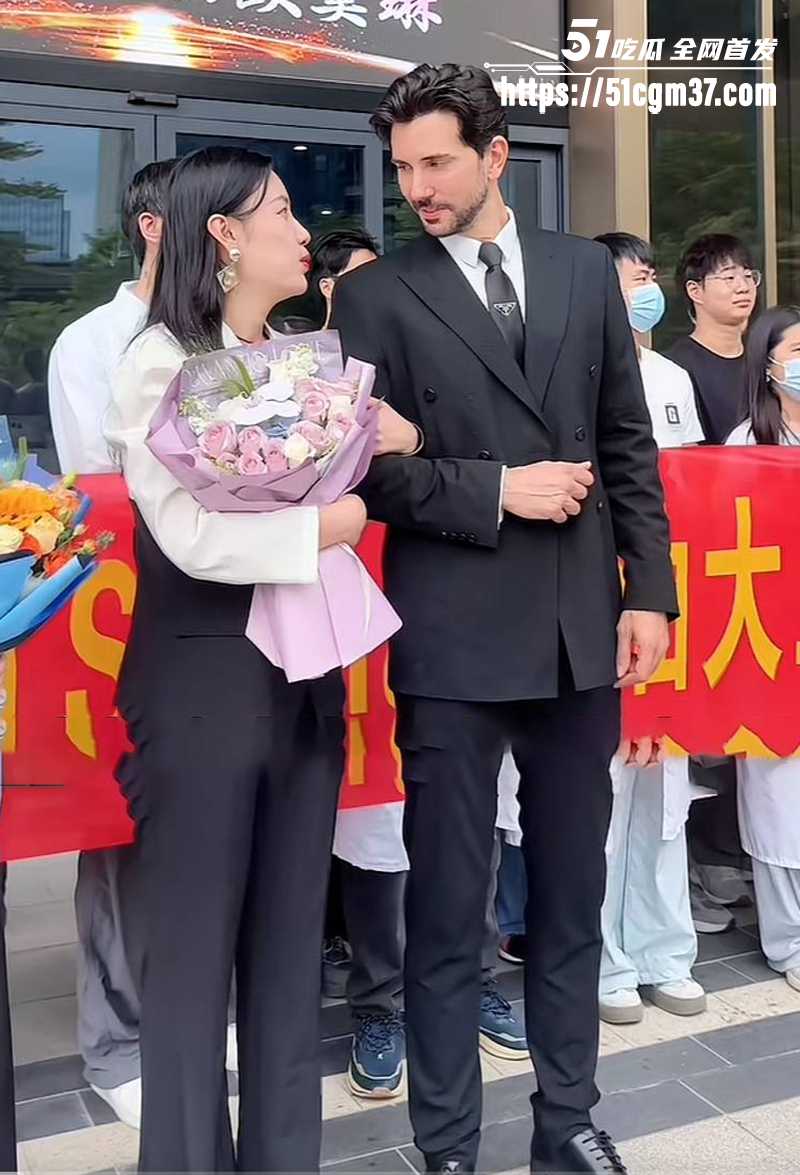 美妆网红 孙琳 高调闪婚迪拜王子被骗 怒放露脸性爱视频控诉渣男 