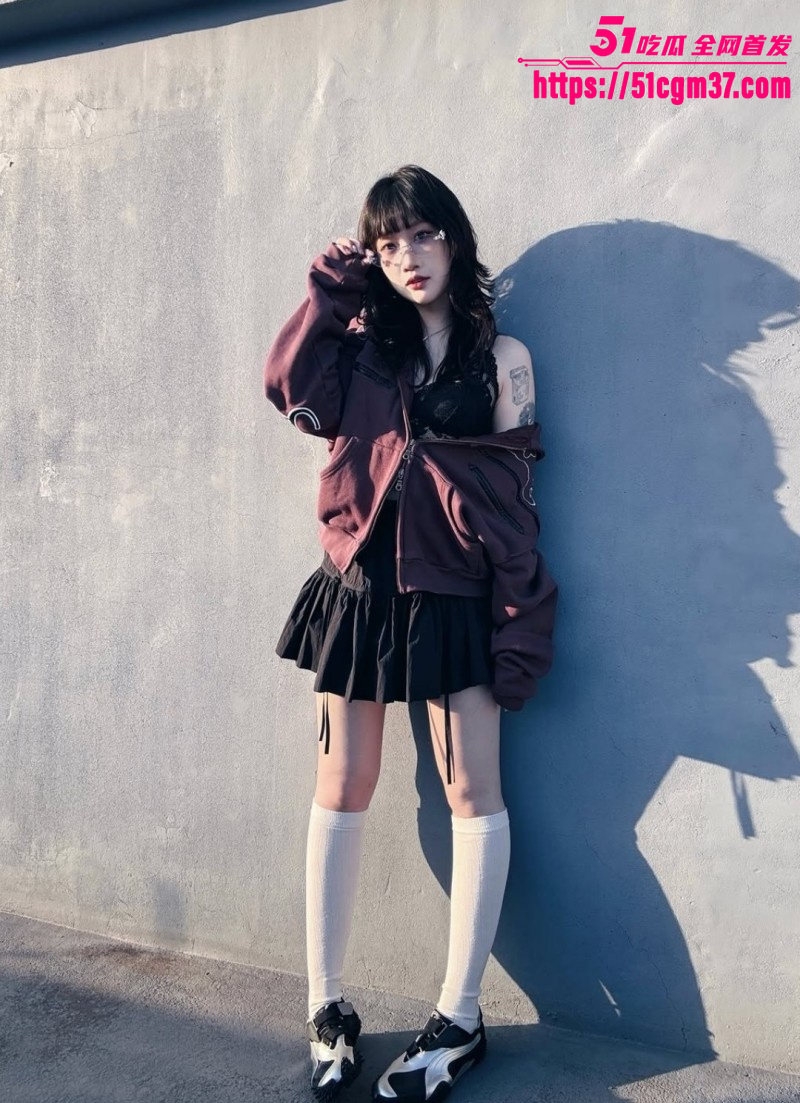 纹身小网美 rouu 性爱自拍流出 淫荡情侣骑乘后入 表情娇媚勾人淫欲