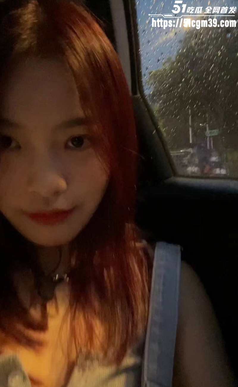 颜值女大 李欣欣 背着男友偷情 被操的胡言乱语 撅起肥臀抽插到高潮痉挛！