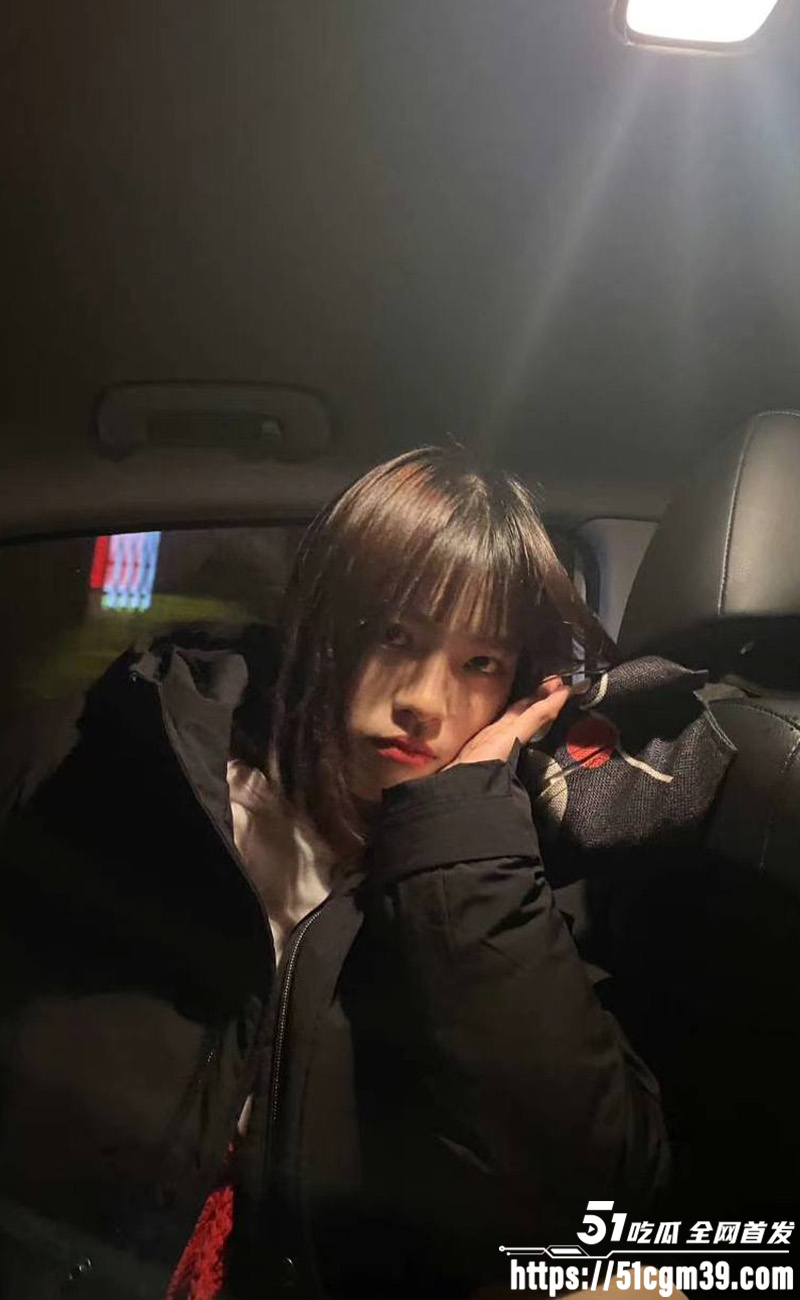 颜值女大 李欣欣 背着男友偷情 被操的胡言乱语 撅起肥臀抽插到高潮痉挛！
