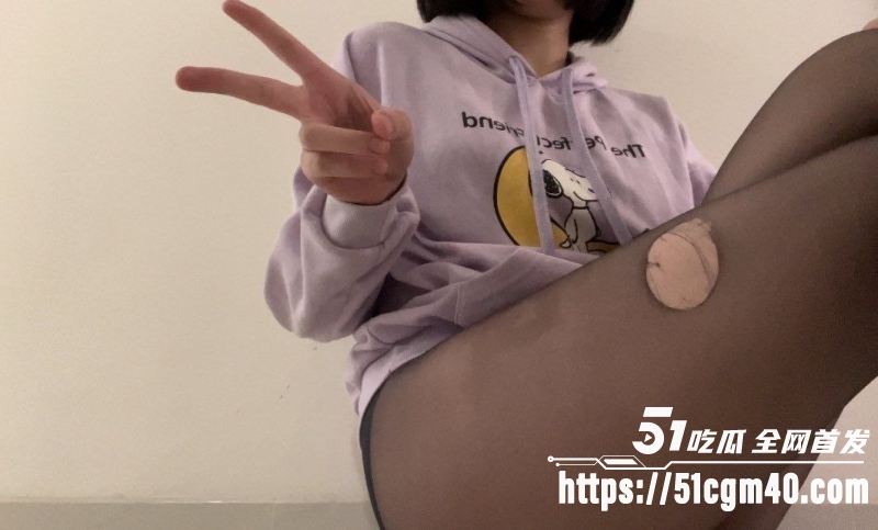 香港德望大一学妹 HayleyWong 被金主包养 后入猛打桩劲爆视频炸网 尺度超大