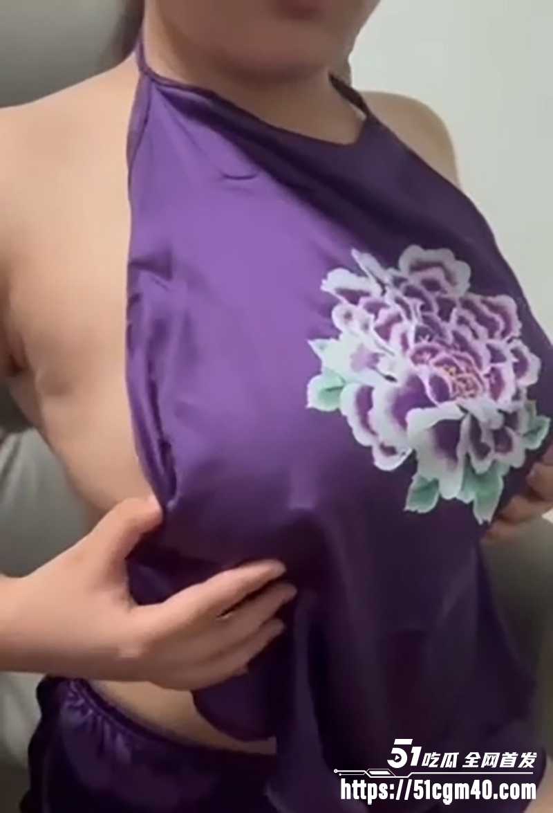 肉感网红少女 小坦克 私定合集  各种脸穴同框玩自慰 罕见爆奶最撩人
