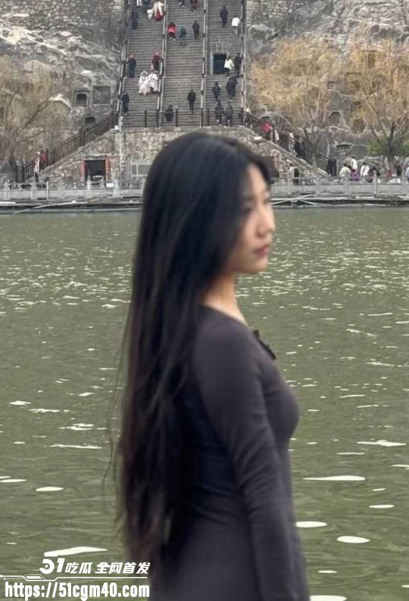 清纯眼镜妹被大神开发调教 玩裸聊拍约炮 嫩穴紧箍肉棒 插的白浆四溢
