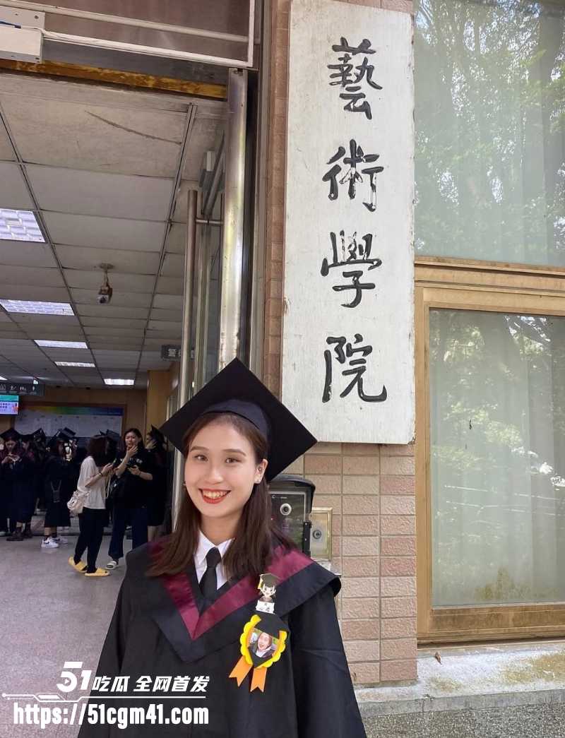 台湾国立艺术大学舞蹈生 张心怡 性爱视频泄漏 舌技侍主 被猛干蜜穴全程露脸！