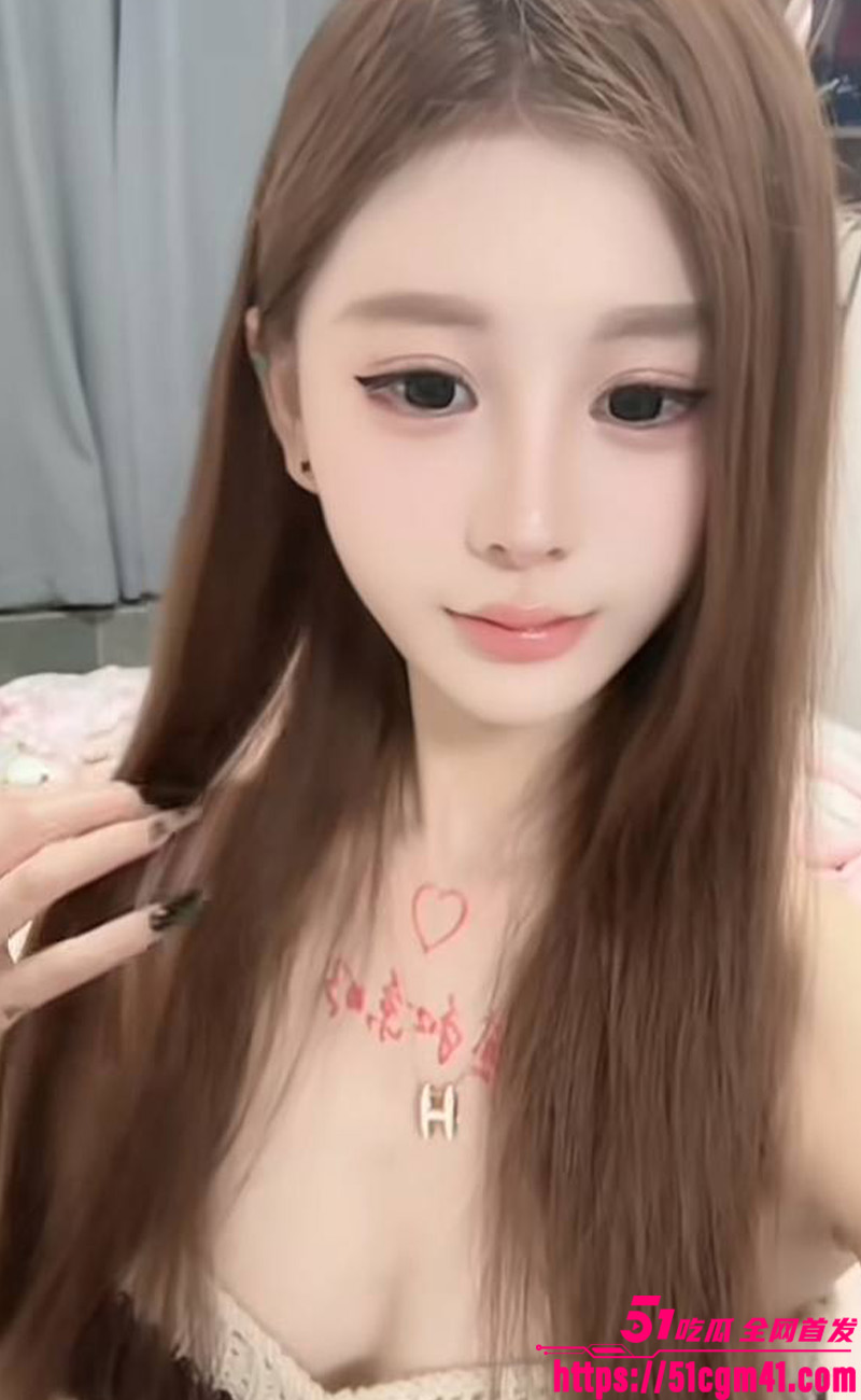 抖音辣妹 小娇妻 暧昧网友私约前任被爆操 骗钱整牙做逼保养 只为捞金实属炸裂！