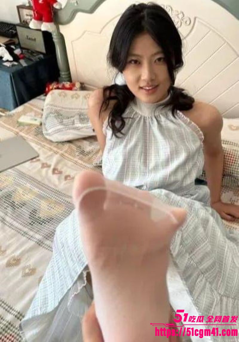 22岁女大学生教崩老头翻车 学员直接把她亲爸崩了 还要买公寓？现世报太快了