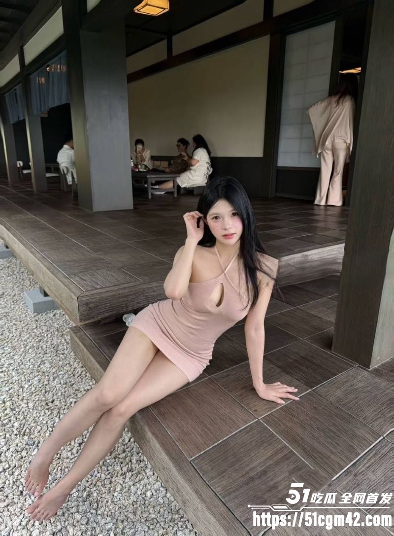 抖音网红 多加香菜 定制视频第二弹 奶头硬挺晃动奶水欲滴 纤手掰开穴口粉肉翻涌